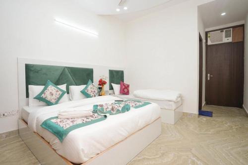 Jangpura Hotel | Hotel Sarthi Guest House In Jangpura Bhogal Near Nizamuddin Railway Station
