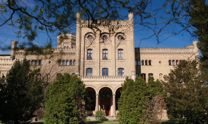 Neetzow Hotel | Hotel Schloss Neetzow