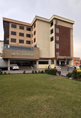 Shahjahanpur Hotel | Hotel Shemron