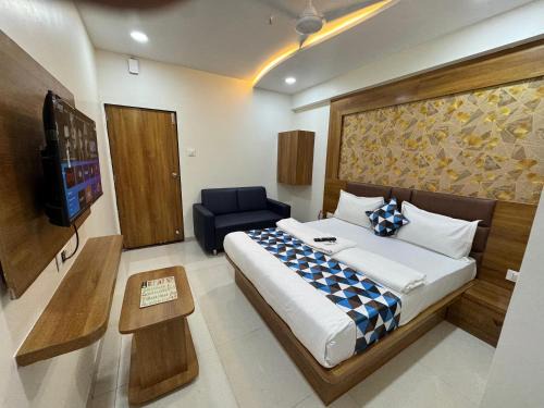 Ankleshwar Hotel | Hotel Signature