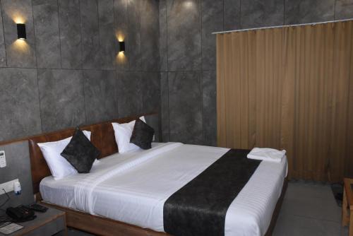Chanasma Hotel | Hotel Silvercoin