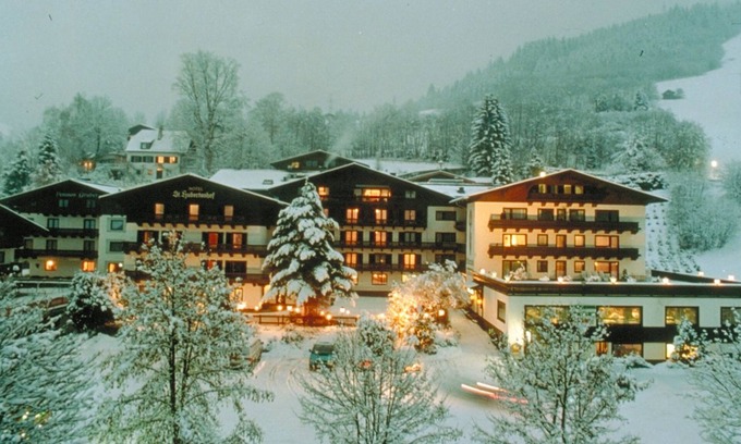 Thumersbach Hotel | Hotel St. Hubertushof