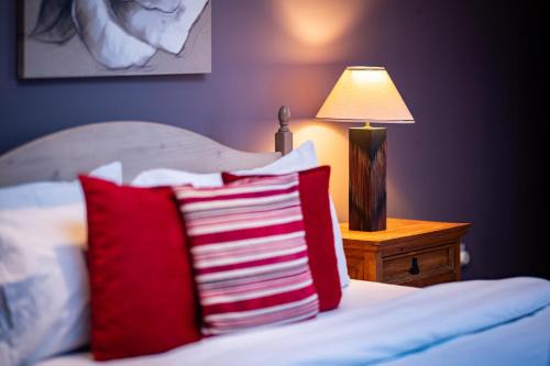 Bonnybridge Apartment | Hotel-Style Apartment with Free Parking, Sleeps 4