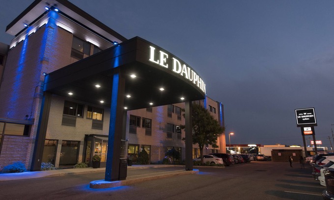 Les Rivieres Hotel | Hotel & Suites Le Dauphin Quebec