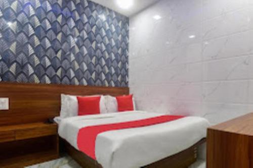 Dharavi Hotel | Hotel T-junction Residency BKC