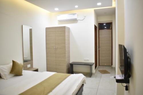 Phalsiya Hotel | Hotel The Glory