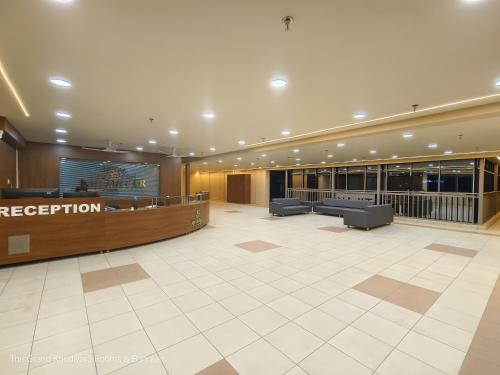 Visnagar Hotel | Hotel The Grand Khodiyar-3 Rooms & Banquet