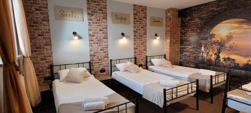 Minsk Mazowiecki Hotel | Hotel TIREST