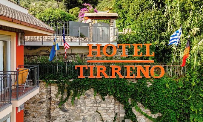 Lavagna Hotel | Hotel Tirreno