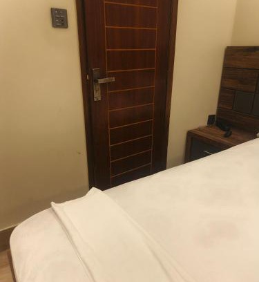 Gulshan-e-Iqbal Hotel | Hotel Travel Inn