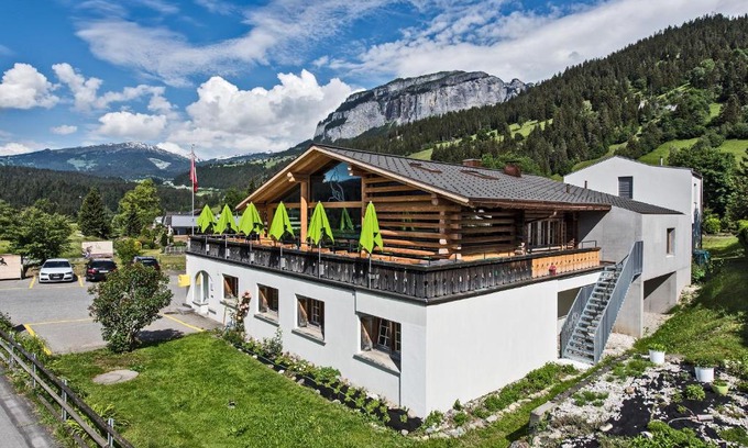 Trin Hotel | Hotel Ustria Parlatsch