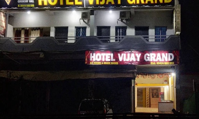 Dindori Hotel | Hotel Vijay Grand By GRB