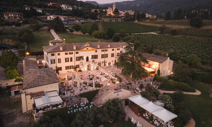 Caprino Veronese Hotel | Hotel Villa Cariola