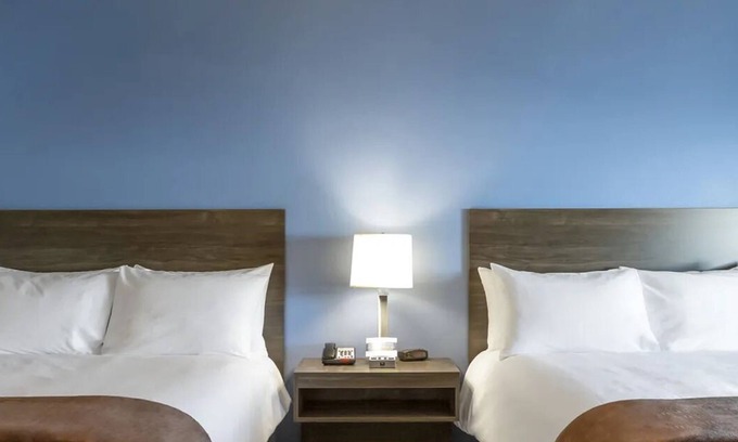Pooler Hotel | Hotel w/In-Room Kitchen, Free Parking, Pet-Friendly, Near Savannah Airport