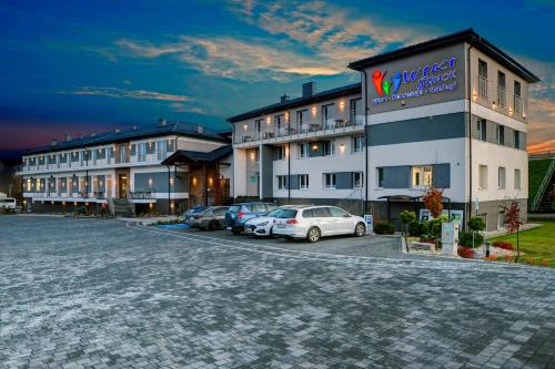 Sanok Hotel | Hotel Wiki Sanok Events & Bowling