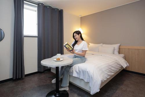 Ansan Hotel | Hotel Wol