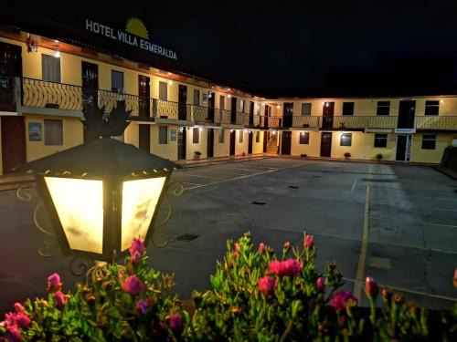 Quetzaltenango Hotel | Hotel y Restaurante Villa Esmeralda