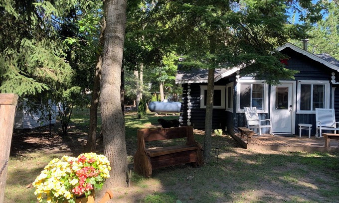 Prudenville Cabin | Houghton Lake
