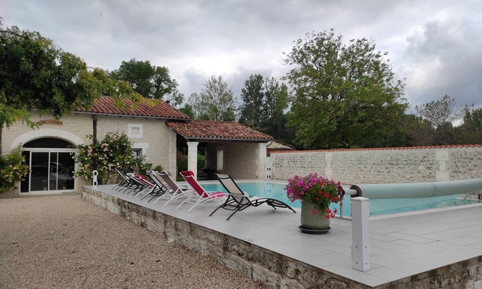 Nanteuil-de-Bourzac House | House in Périgord Vert with salt-water swimming pool. Quiet, Nature, near river