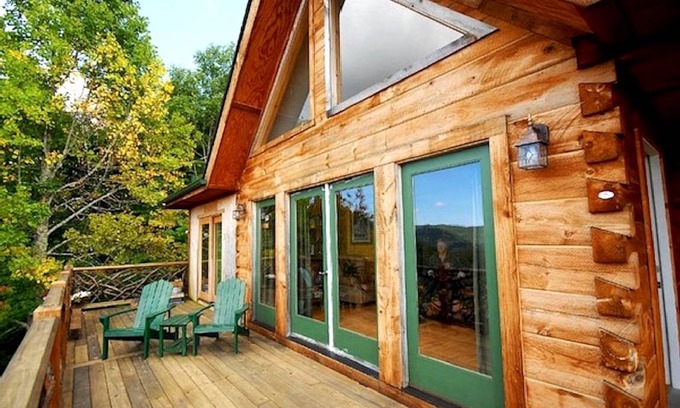 Wolf Laurel House | House ∙ 1 bedroom ∙ 10 guests