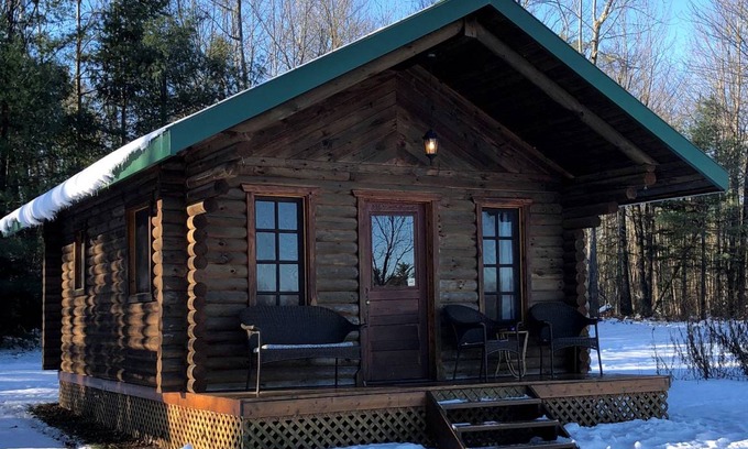 Ottawa Division House | House ∙ 1 bedroom ∙ 3 guests