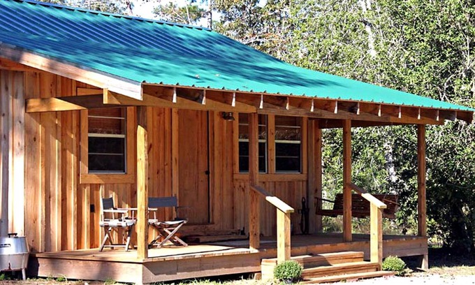 Kountze House | House ∙ 1 bedroom ∙ 4 guests
