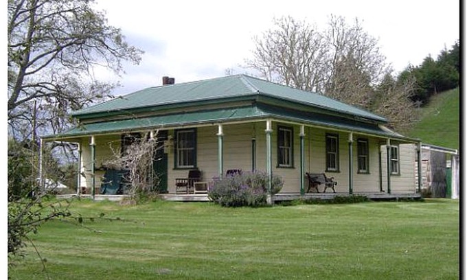 Rangiwahia House | House ∙ 1 bedroom ∙ 10 guests