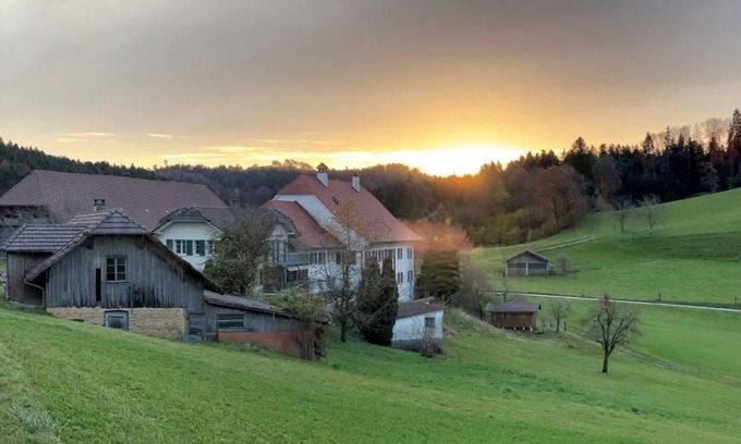Pfaffnau House | House ∙ 10 bedrooms ∙ 25 guests