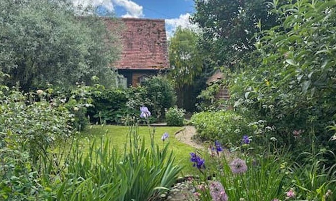Hambleden House | House ∙ 2 bedrooms ∙ 4 guests