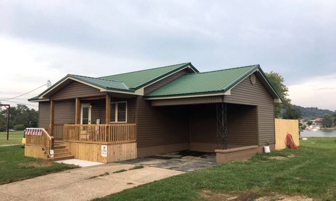 Gallipolis Ferry House | House ∙ 2 bedrooms ∙ 4 guests