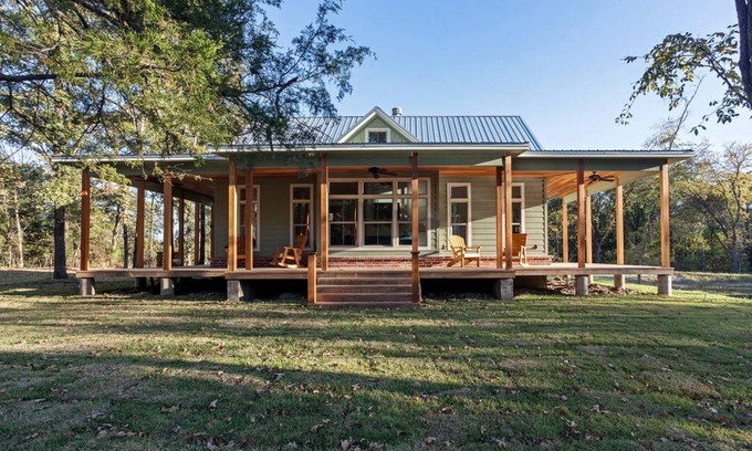 Royse City House | House ∙ 2 bedrooms ∙ 8 guests