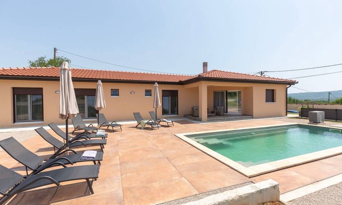 Topid House | House ∙ 3 bedrooms ∙ 8 guests