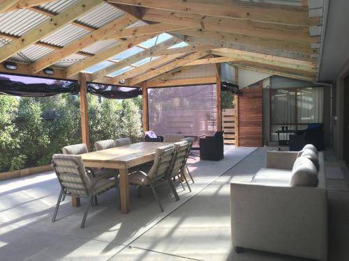 Smiths Beach House | House ∙ 4 bedrooms ∙ 15 guests