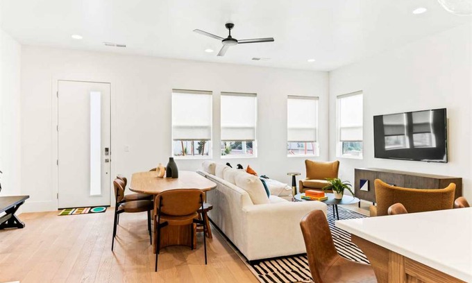 Bloomington House | House ∙ 4 bedrooms ∙ 12 guests