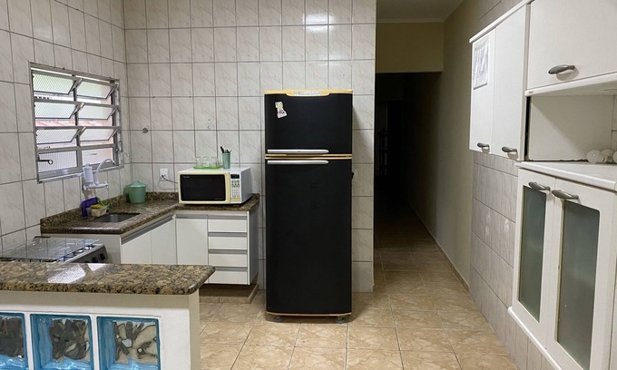 Real House | House 4 Suites, Large Space for Barbecue for 16 people.