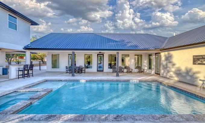 Sabinal House | House ∙ 5 bedrooms ∙ 23 guests