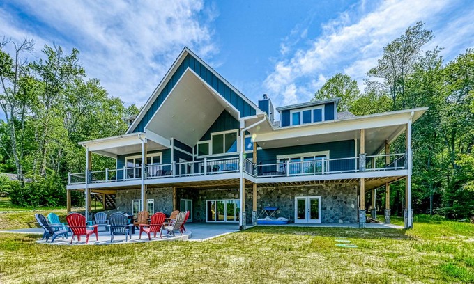 Mineral House | House ∙ 6 bedrooms ∙ 16 guests