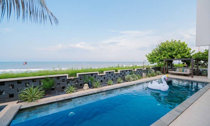 Long Hai House | House ∙ 7 bedrooms ∙ 16 guests