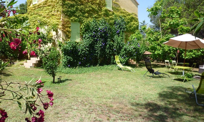 Bravone House | House and garden near sea, mountain and river