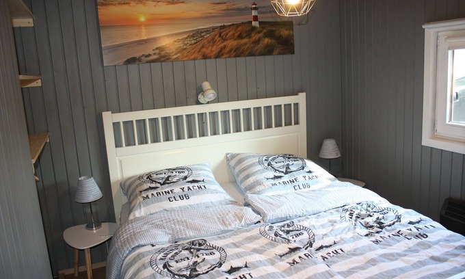 Neufeld House | House for families and friends