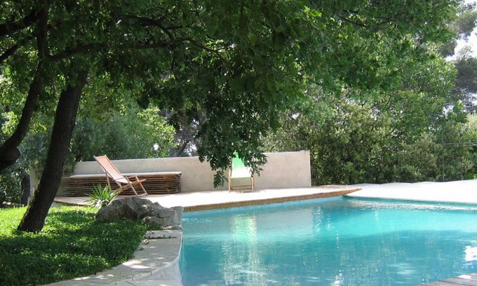 Ollioules House | House in Ollioules in the very quiet countryside with terrace and garden