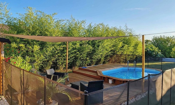 Beauregard-Baret House | House in the Drôme with swimming pool, at the foot of the Vercors mountains. Pets allowed.