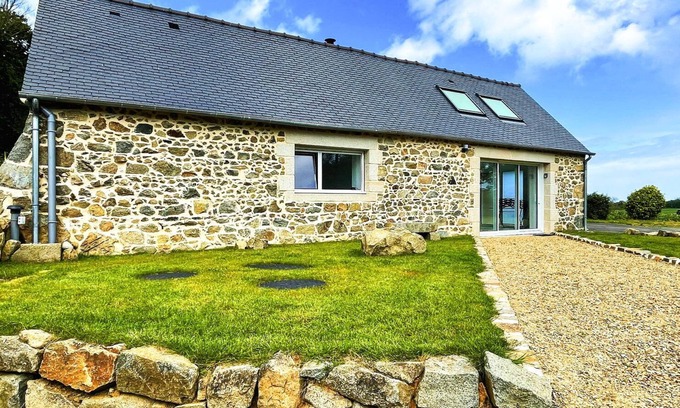 Pleubian House | House Le Rohel