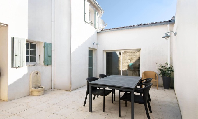 Sainte-Marie-de-Re Apartment | House MARCEANE with terace