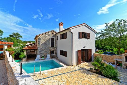 Peresiji House | House Marina 682