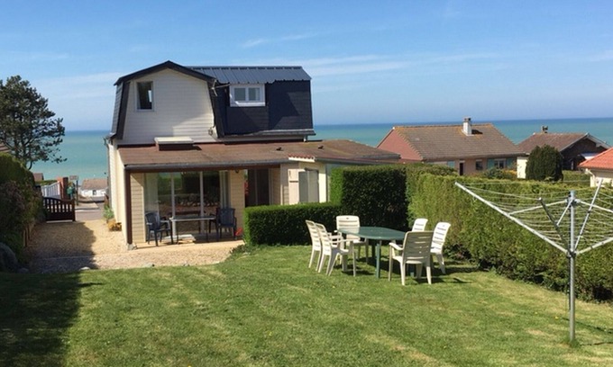 Quiberville House | House on fenced plot, sea view, pets allowed