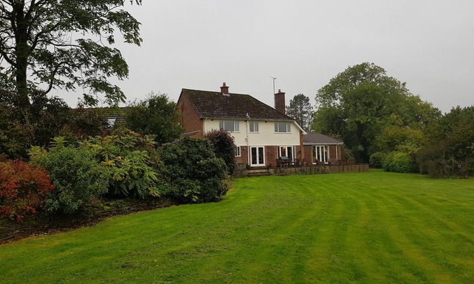 King's Lynn Bed & Breakfast | House On The Hill