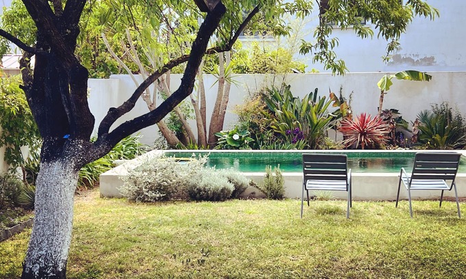 Beaux Arts-Boutonnet House | House pool and garden, calm 2 steps from downtown