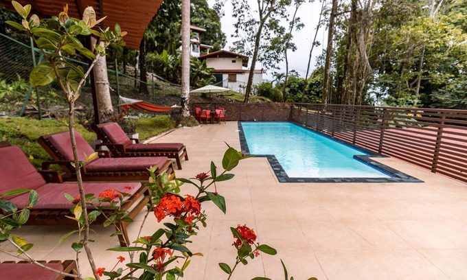 El Cerro House | House,Pool in the jungle.Great location short walk to famous Playa la Macha