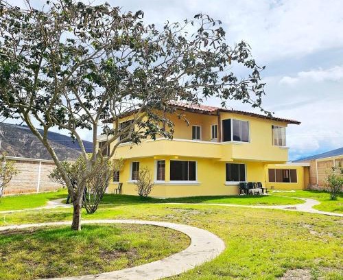 San Antonio de Pichincha Villa | House - Quinta Paraíso Mitad del Mundo